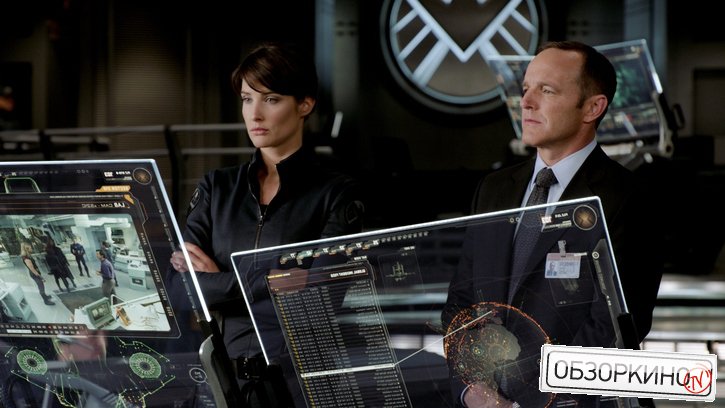 Cobie Smulders и Clark Gregg в фильме Мстители (Avengers)