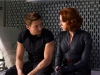 Scarlett Johansson и Jeremy Renner в фильме Мстители (Avengers)