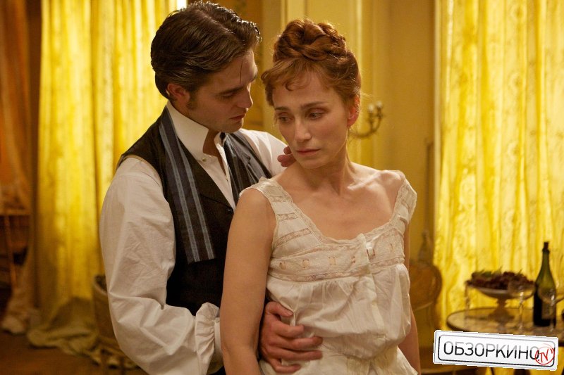 Robert Pattinson и Kristin Scott Thomas  в фильме Милый друг (Bel Ami)