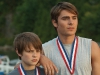 Charlie Tahan и Zac Efron в фильме Двойная жизнь Чарли СанКлауда (Charlie St Claud)