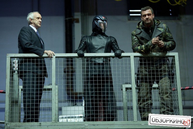 Jonathan Pryce и Ray Stevenson в фильме Бросок кобры 2 (GI Joe Retaliation)