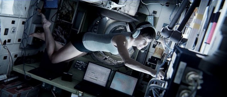 Sandra Bullock в фильме Гравитация (Gravity)