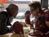 Robert Downey Jr. и Samuel L. Jackson в фильме Железный человек 2 (Iron Man 2)