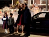Elodie Tougne, Adam Sandler, Katie Holmes и Rohan Chand в фильме Такие разные близнецы (Jack and Jill)