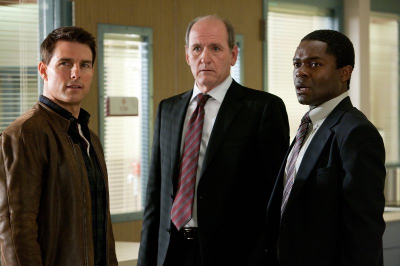 Tom Cruise, Richard Jenkins и David Oyelowo в фильме Джек Ричер (Jack Reacher)