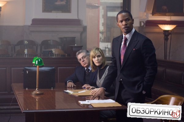 Jamie Foxx и Leslie Bibb в фильме Законопослушный гражданин (Law Abiding Citizen)