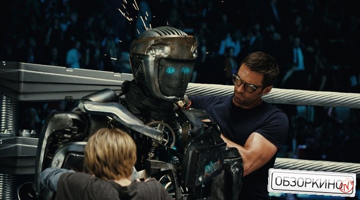 Dakota Goyo и Hugh Jackman в фильме Живая сталь (Real Steel)