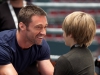 Dakota Goyo и Hugh Jackman в фильме Живая сталь (Real Steel)