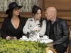 Catherine Zeta-Jones, Mary-Louise Parker и Bruce Willis в фильме Рэд 2 (Red 2)