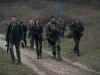 Chris Hemsworth, Adrianne Palicki, Jeffrey Dean Morgan и Connor Cruise в фильме Неуловимые (Red Dawn)