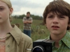 Elle Fanning и Joel Courtney в фильме Супер 8 (Super 8)