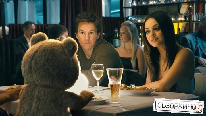 Mark Wahlberg и Mila Kunis в фильме Третий лишний (Ted)