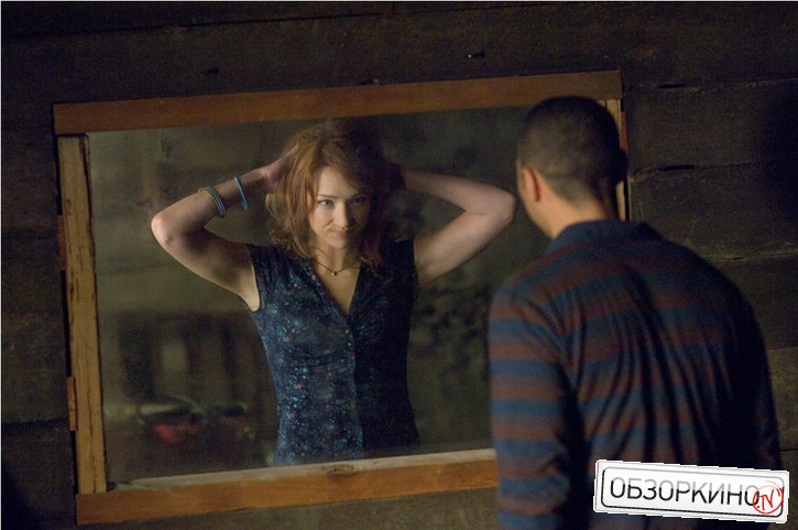 Kristen Connolly и Jesse Williams в фильме Хижина в лесу (The Cabin In The Woods)