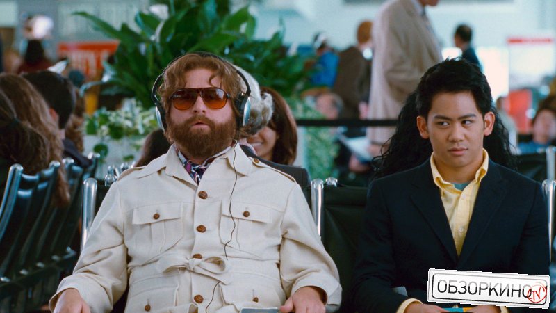 Zach Galifianakis и Mason Lee в фильме Мальчишник 2: из Лас-Вегаса в Бангкок (The Hangover 2)