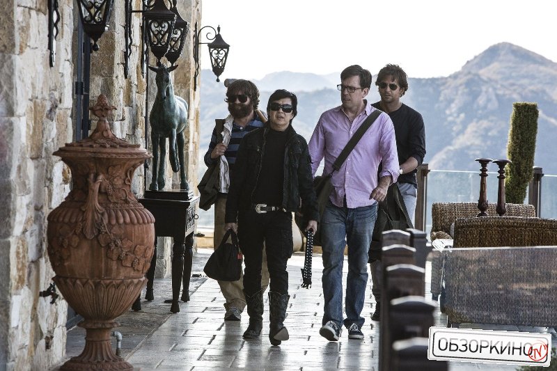 Bradley Cooper, Zach Galifianakis, Ken Jeong и Ed Helms в фильме Мальчишник Часть 3 (The Hangover Part III)