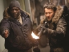 Adewale Akinnuoye-Agbaje и Joel Edgerton в фильме Нечто (The Thing) 2011