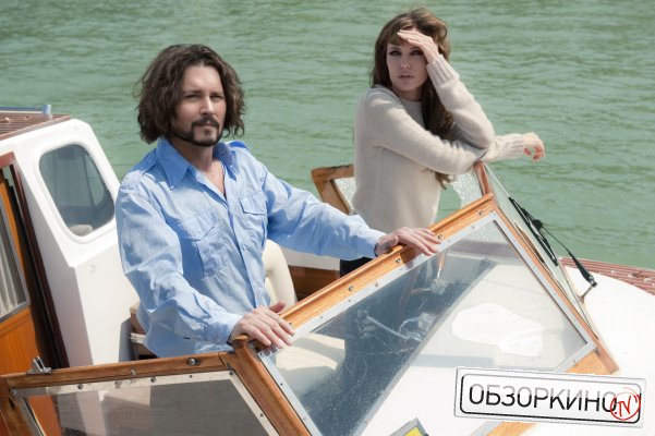 Johnny Depp и Angelina Jolie в фильме Турист (The Tourist)