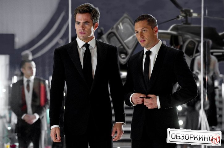 Chris Pine и Tom Hardy в фильме Значит, война (This Means War)