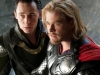 Tom Hiddleston и Chris Hemsworth в фильме Тор (Thor)