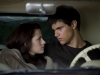 Kristen Stewart и Taylor Lautner в фильме Сумерки. Новолуние (Twilight New Moon)