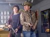 Jesse Eisenberg и Woody Harrelson в фильме Добро пожаловать в Зомбилэнд (Zombieland)